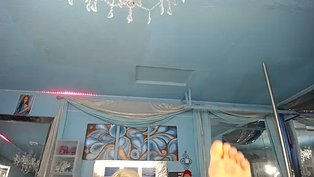 ADRIANNA FOX online show from March 2, 2026, 7:15 am