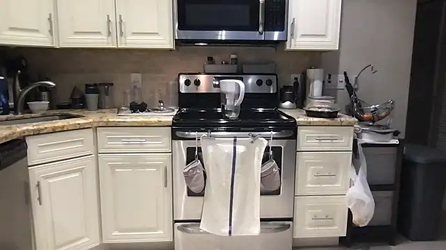 BigGuyMuscle online show from March 17, 2025, 5:16 pm