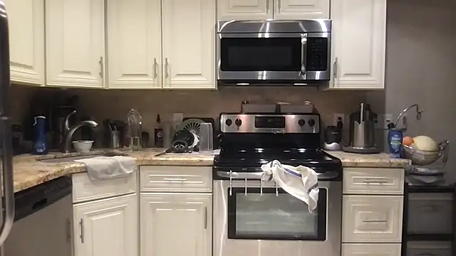 BigGuyMuscle online show from September 17, 2025, 10:22 pm