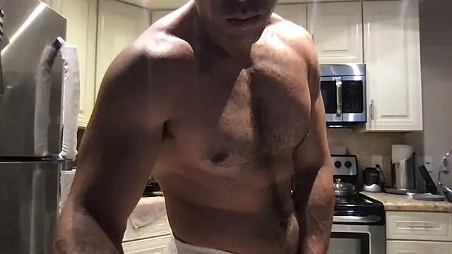 Snapshot of BigGuyMuscle chatting on May 21, 2026, 9:44 pm BigGuyMuscle online show from May 21, 2026, 9:44 pm