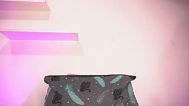 alexaa walker online show from September 22, 2025, 11:56 am