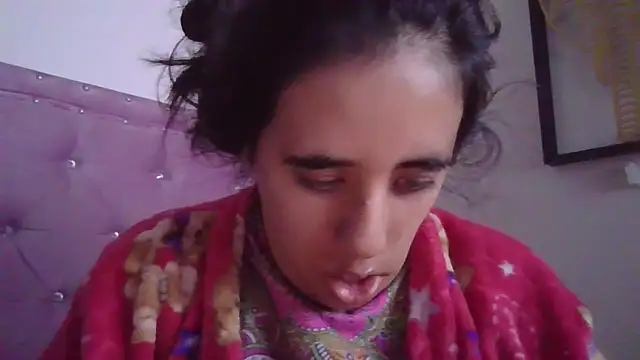 annarose19 online show from February 6, 2025, 2:33 am