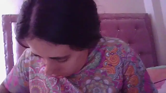 annarose19 online show from March 15, 2025, 8:32 pm