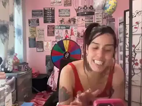 latinacubana online show from December 28, 2024, 8:15 pm