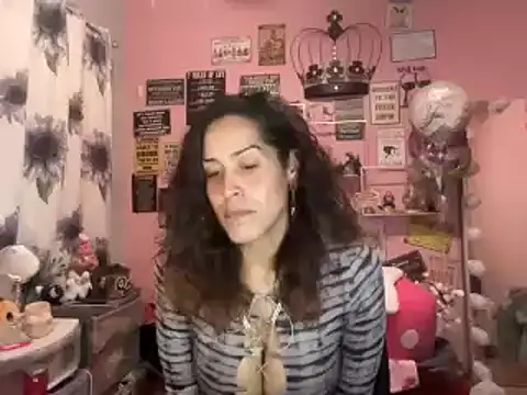 latinacubana online show from January 5, 2025, 12:42 pm