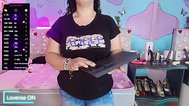 Zaly mature online show from May 15, 2026, 9:00 pm