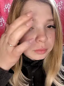 Zuli Kiska online show from February 18, 2025, 8:47 pm