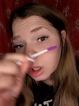 Zuli Kiska online show from December 19, 2025, 8:05 pm