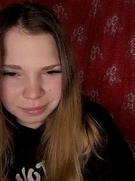 Snapshot of Zuli_Kiska chatting on February 14, 2026, 5:26 am Zuli Kiska online show from February 14, 2026, 5:26 am