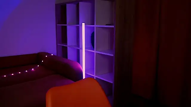 ItsAlisia online show from October 5, 2025, 5:39 am