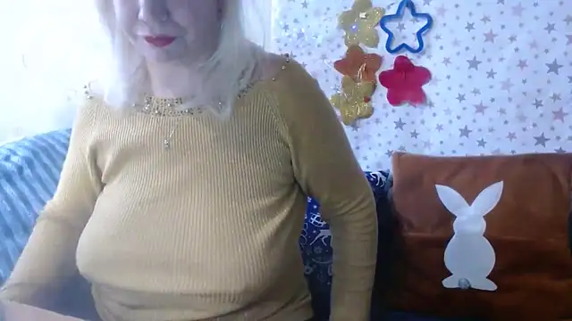 QueenLana online show from January 14, 2026, 11:49 am