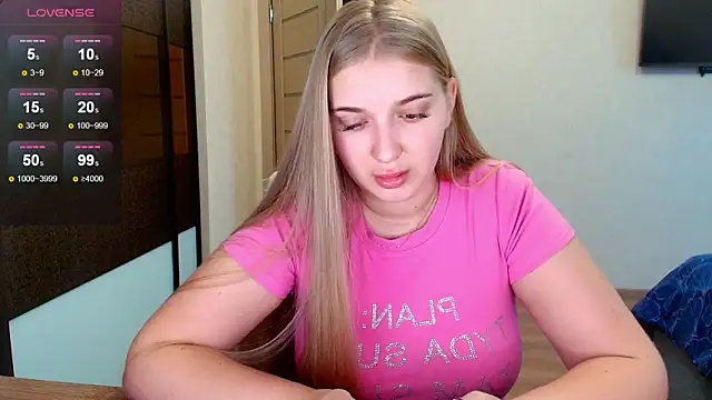 Adr1ana  online show from November 7, 2025, 8:03 am