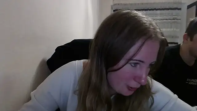 PeterAndJen online show from October 4, 2025, 6:50 pm