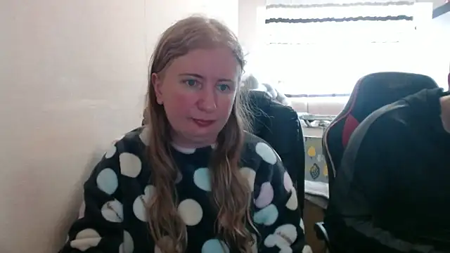 PeterAndJen online show from April 2, 2026, 4:37 pm