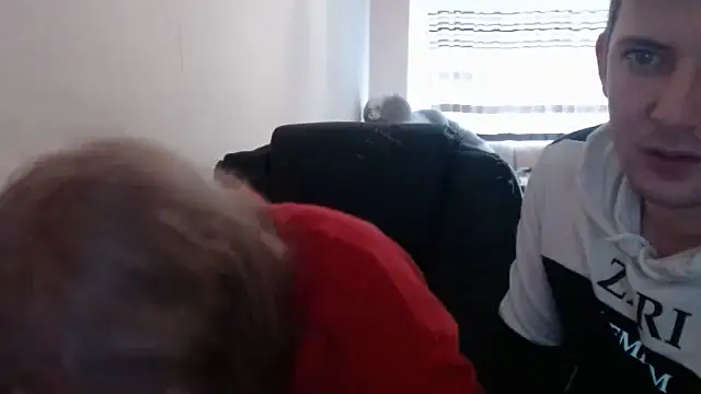 PeterAndJen online show from April 12, 2026, 7:57 am