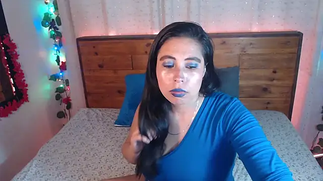 NikkieMilky online show from February 6, 2026, 2:16 am