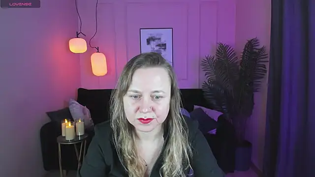 Snapshot of GabrielGold chatting on March 13, 2025, 8:43 pm GabrielGold online show from March 13, 2025, 8:43 pm