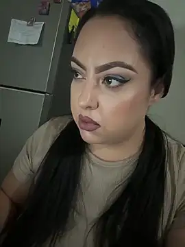 MileyGia online show from November 29, 2025, 12:35 am