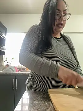 MileyGia online show from January 12, 2026, 9:53 pm