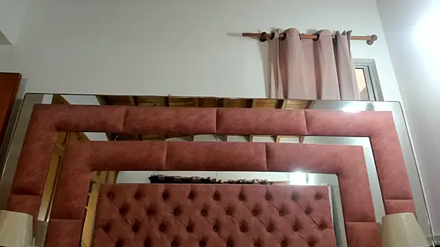 briana wonder69xxx online show from November 25, 2025, 2:39 pm