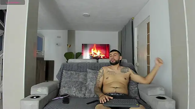 DulceRomance online show from March 5, 2026, 3:46 am