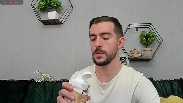 Dylan Best online show from October 13, 2025, 11:05 pm