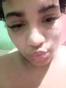 Snapshot of Hilarybunnyy chatting on September 30, 2025, 2:16 am Hilarybunnyy online show from September 30, 2025, 2:16 am