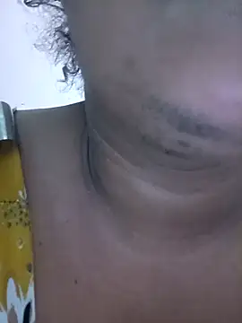 Snapshot of Hilarybunnyy chatting on January 17, 2026, 3:28 pm Hilarybunnyy online show from January 17, 2026, 3:28 pm