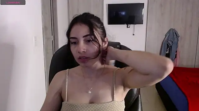 Snapshot of numberfav8 chatting on December 22, 2024, 3:33 am numberfav8 online show from December 22, 2024, 3:33 am