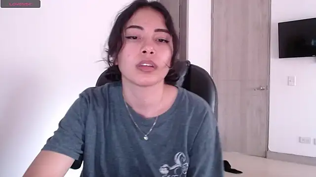 Snapshot of numberfav8 chatting on December 24, 2024, 9:22 pm numberfav8 online show from December 24, 2024, 9:22 pm