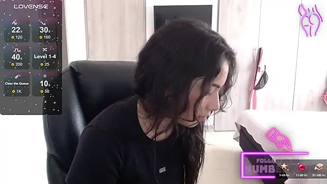 Snapshot of numberfav8 chatting on January 2, 2025, 8:02 pm numberfav8 online show from January 2, 2025, 8:02 pm