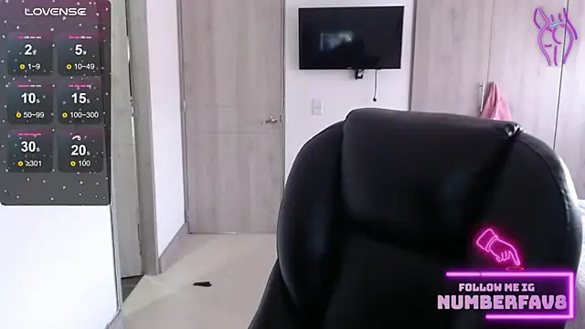 Snapshot of numberfav8 chatting on January 6, 2025, 10:26 pm numberfav8 online show from January 6, 2025, 10:26 pm