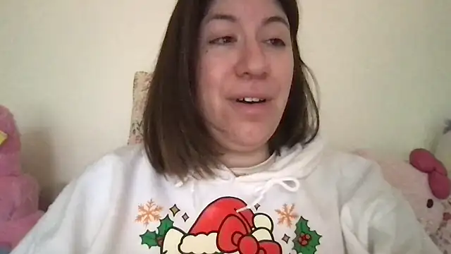 Snapshot of HYPHYtype chatting on November 20, 2025, 8:41 pm HYPHYtype online show from November 20, 2025, 8:41 pm