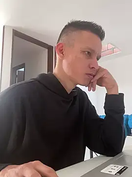 Snapshot of yequeal chatting on February 18, 2025, 1:33 pm yequeal online show from February 18, 2025, 1:33 pm