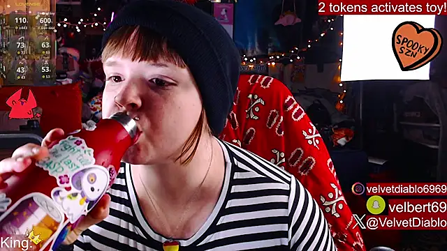 VelvetDiablo online show from September 29, 2025, 11:53 pm