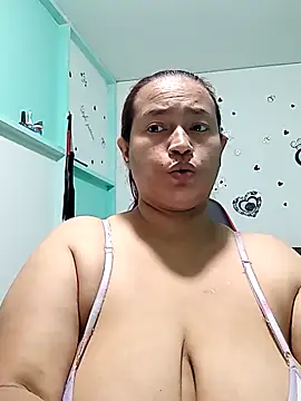 NatalySexxxMilk online show from October 9, 2025, 7:06 am