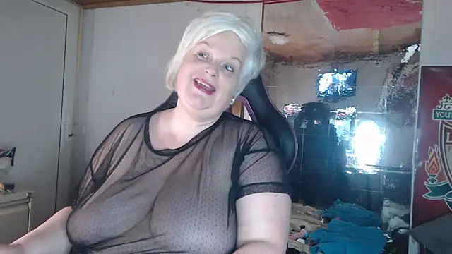 sexychazza16 online show from December 4, 2024, 7:34 pm