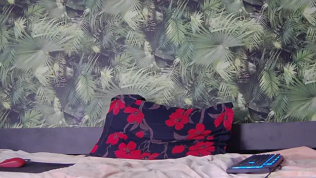 Alison Drew online show from December 2, 2025, 10:16 pm