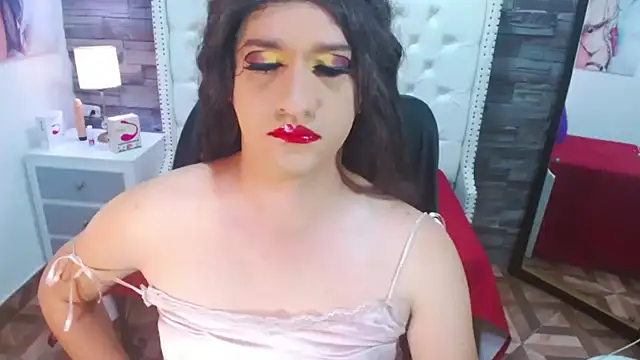 TRINY TS online show from January 2, 2025, 8:46 pm