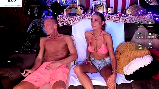 ShannNikkii420 online show from December 3, 2025, 1:24 am