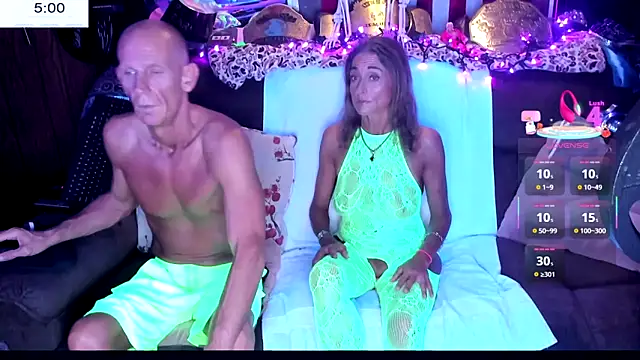 Snapshot of ShannNikkii420 chatting on February 16, 2026, 1:35 am ShannNikkii420 online show from February 16, 2026, 1:35 am