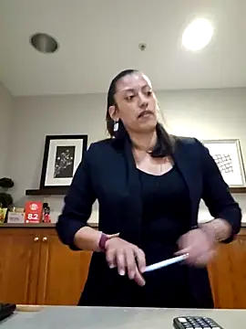 Snapshot of Nikkierosee chatting on February 13, 2025, 4:22 am Nikkierosee online show from February 13, 2025, 4:22 am