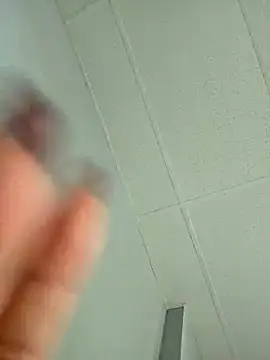 Snapshot of Nikkierosee chatting on September 29, 2025, 4:01 pm Nikkierosee online show from September 29, 2025, 4:01 pm