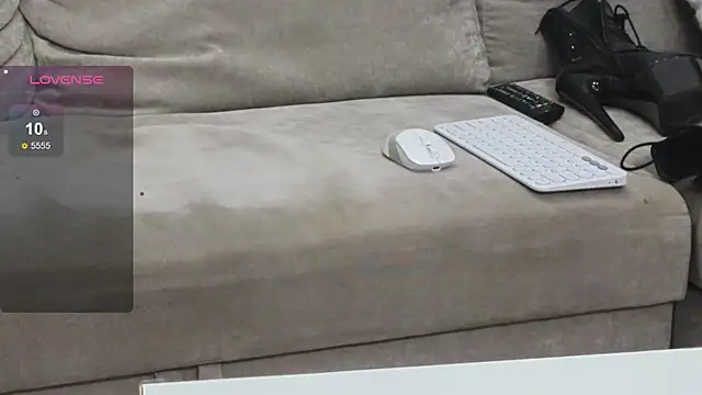 Snapshot of Scout_Avrora chatting on December 8, 2024, 10:30 am Scout Avrora online show from December 8, 2024, 10:30 am