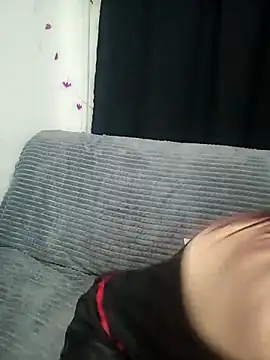Snapshot of Aelita_bb chatting on February 27, 2025, 3:48 pm Aelita bb online show from February 27, 2025, 3:48 pm