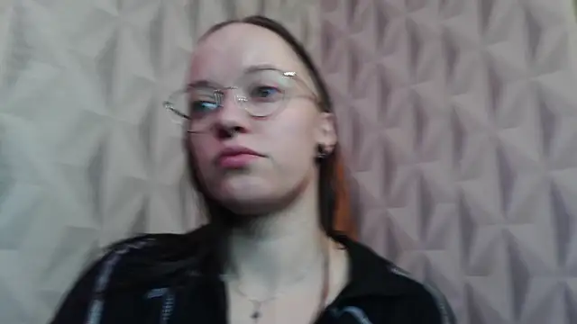 Snapshot of Aelita_bb chatting on September 28, 2025, 2:00 pm Aelita bb online show from September 28, 2025, 2:00 pm