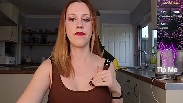 stripmequick online show from February 4, 2025, 2:53 pm