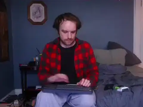 hpluvsplata online show from February 3, 2025, 1:51 pm