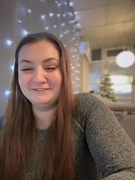 CandyShoopp online show from December 27, 2024, 6:20 pm