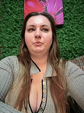 CandyShoopp online show from February 3, 2025, 3:59 pm